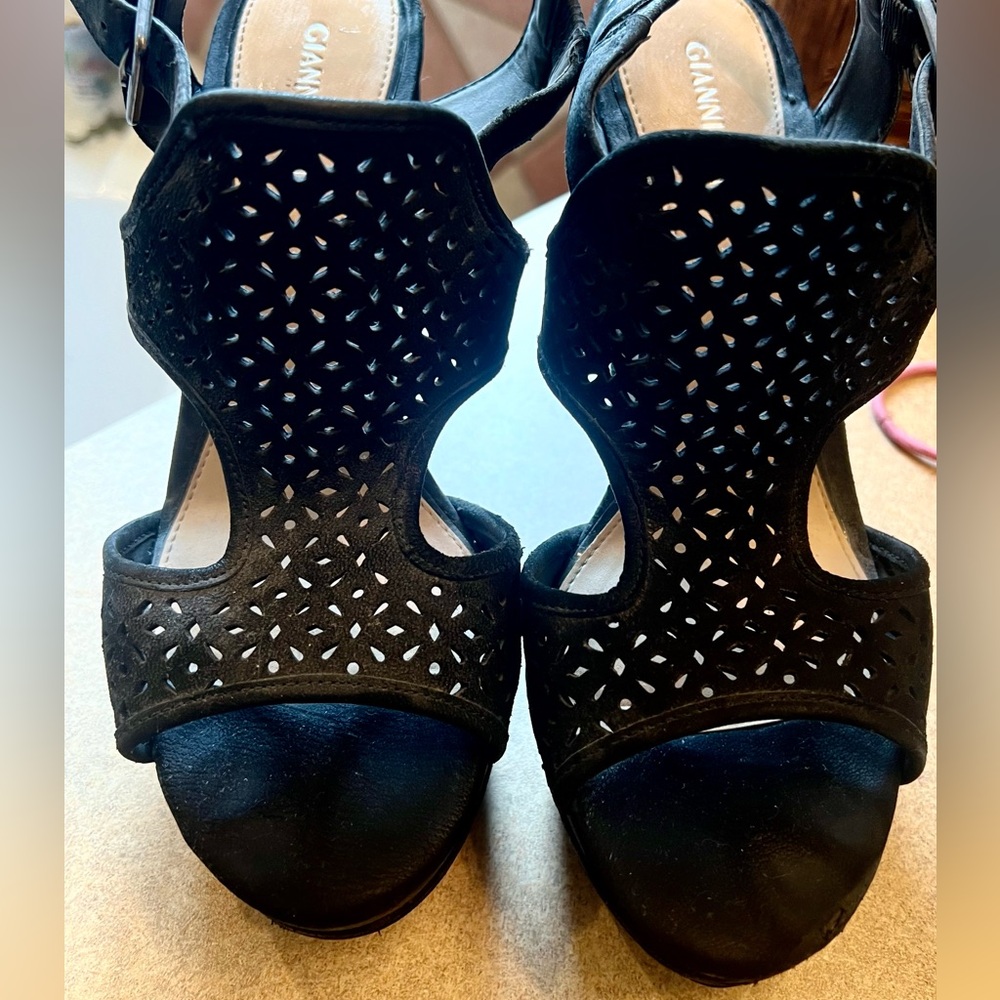 Gianni Bini Black Italian Suede Leather Strappy Wedge Sandal Heel Size 9.5